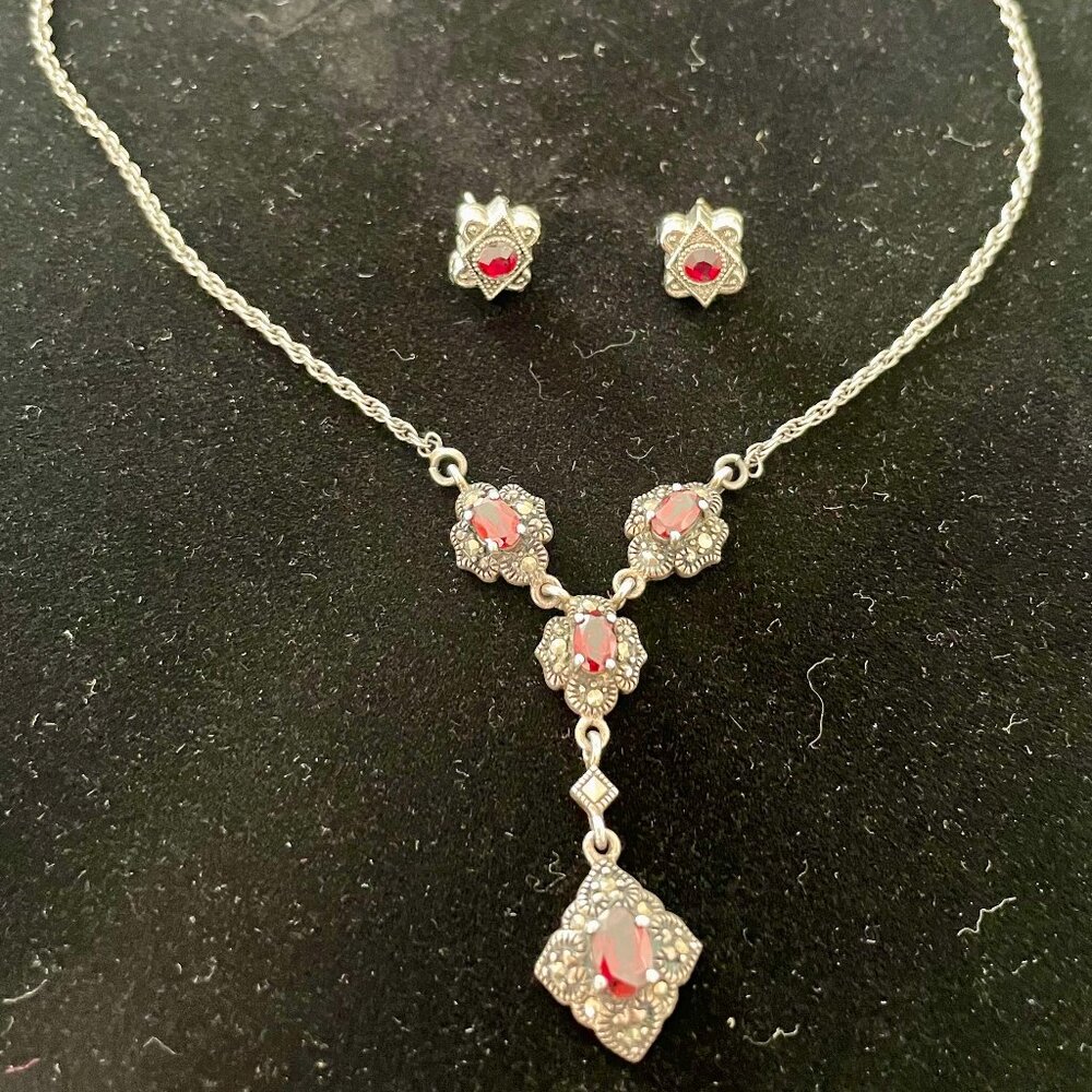 vintage look chandelier style necklace and earrings